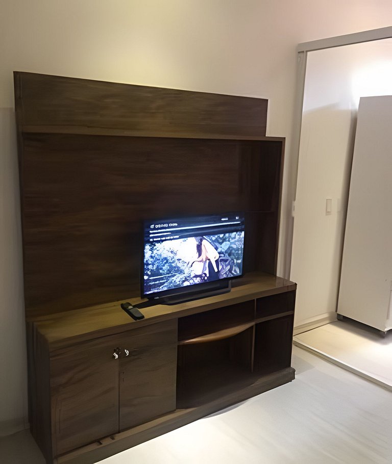 Conjugado Quarto e Sala na Lapa Centro