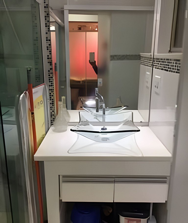 Conjugado Quarto e Sala na Lapa Centro